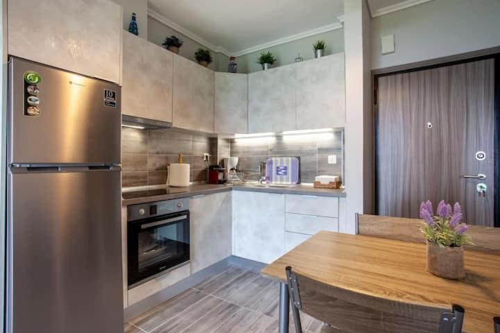 Mola Kaliva Sea View, 100M From The Beach! Bagian luar foto