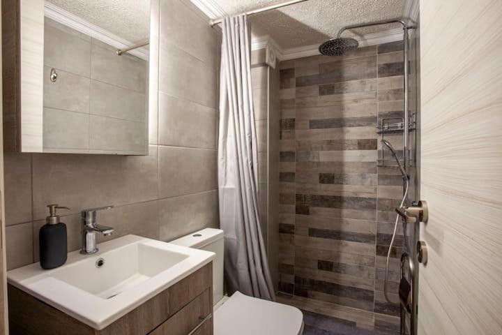 Mola Kaliva Sea View, 100M From The Beach! Bagian luar foto